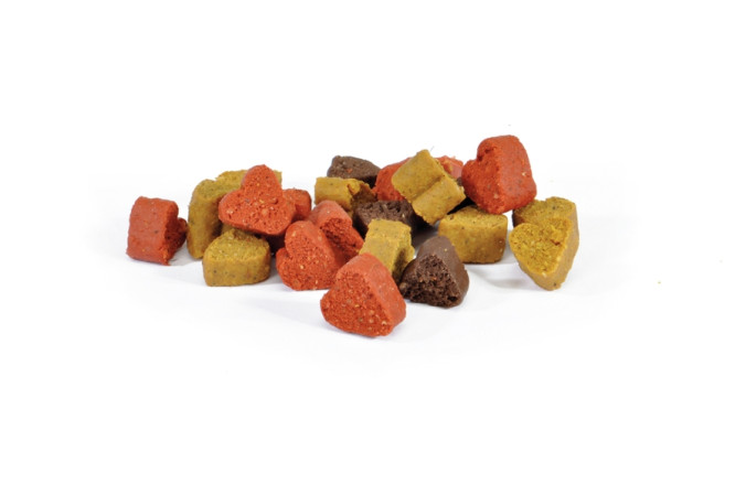 detail SRDÍČKA S PŘÍCHUTÍ KURE+JEHNĚ+HOVĚZÍ 1 cm 140 g