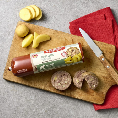 detail PURE LAMB 400g with potatoes