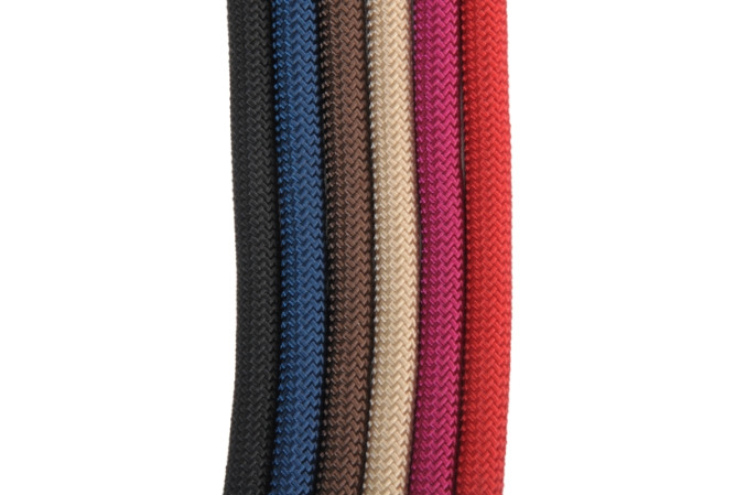 detail NYLONOVÉ VODÍTKO 11x2000 mm